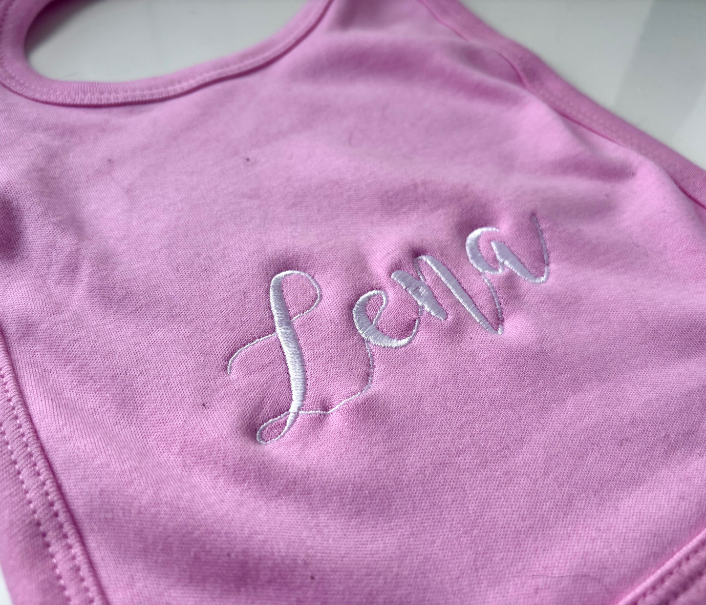 Embroidered baby clothes 